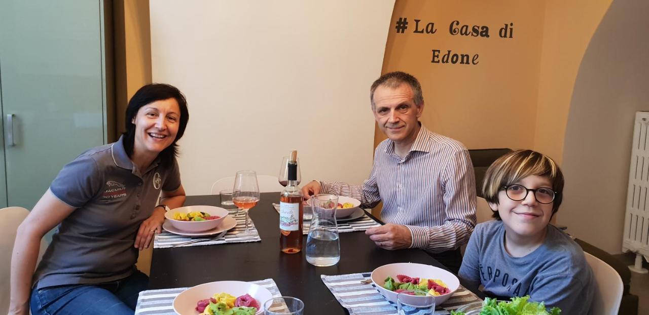 La Casa Di Edone Lägenhet Monzambano Exteriör bild