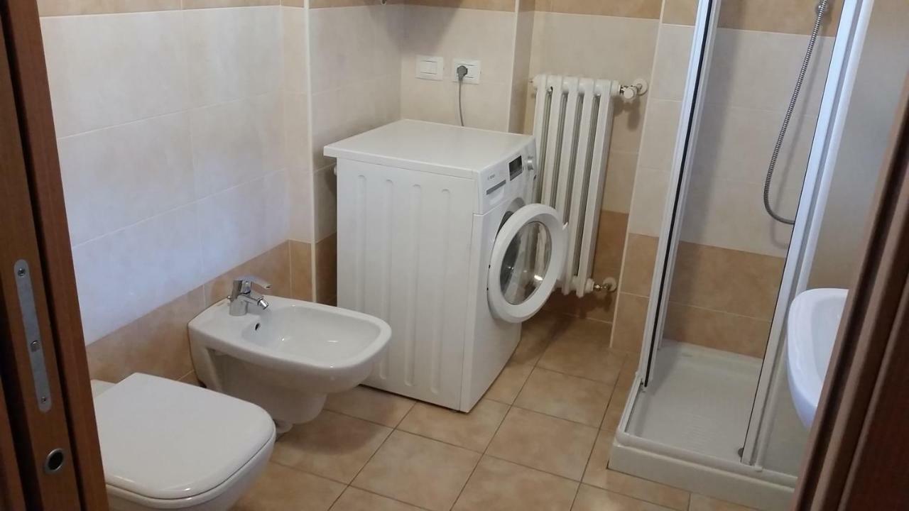 La Casa Di Edone Lägenhet Monzambano Exteriör bild