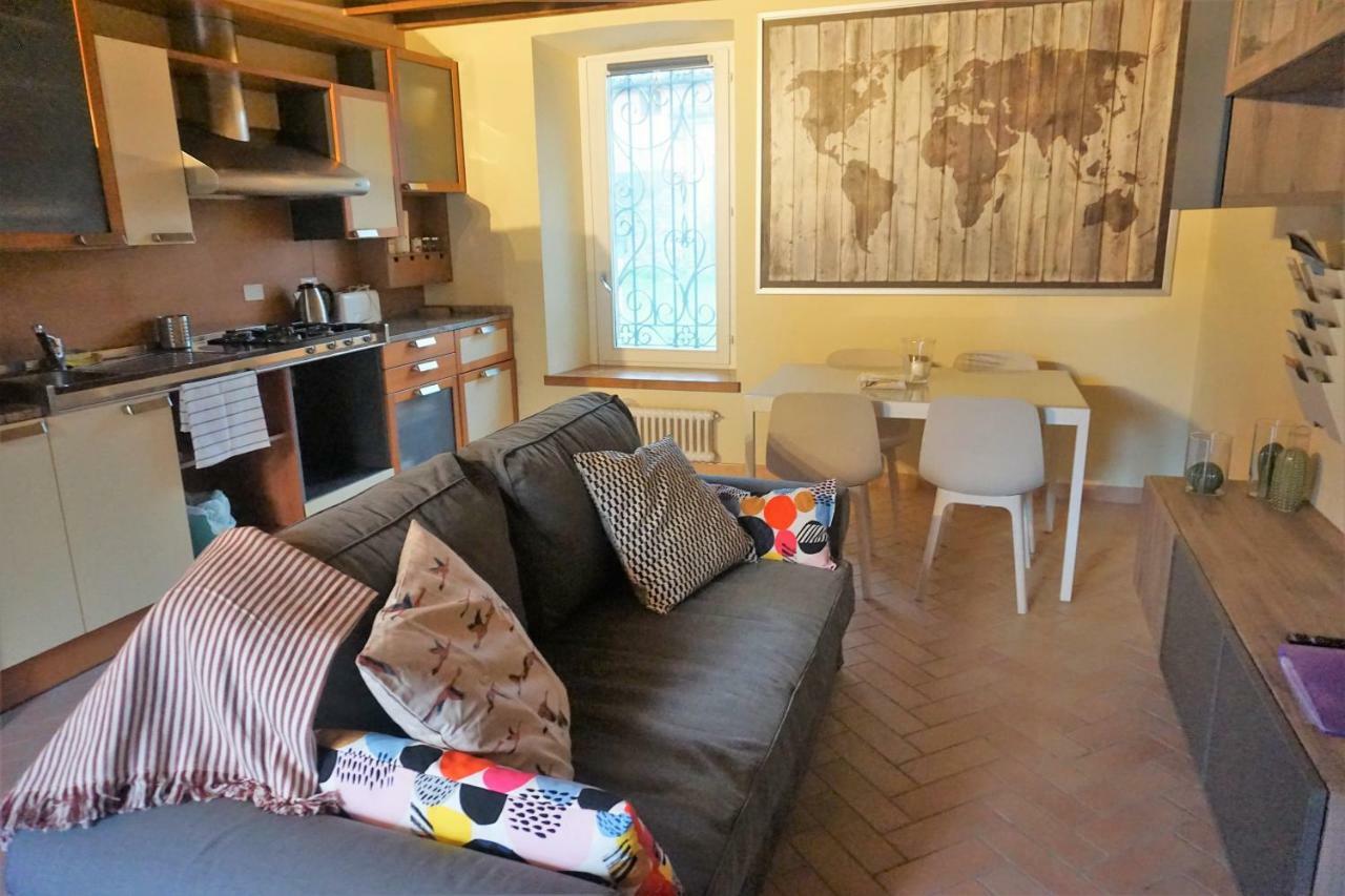 La Casa Di Edone Lägenhet Monzambano Exteriör bild