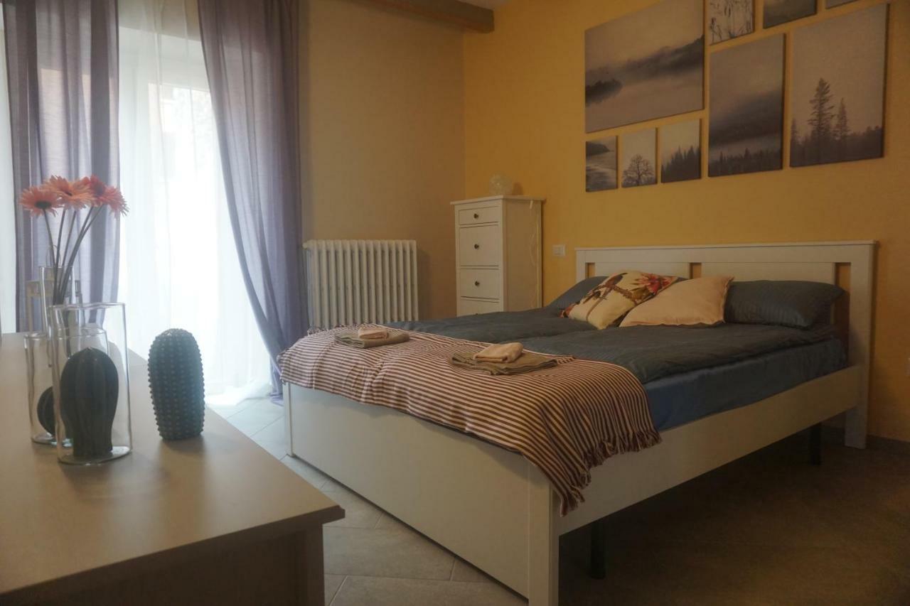 La Casa Di Edone Lägenhet Monzambano Exteriör bild